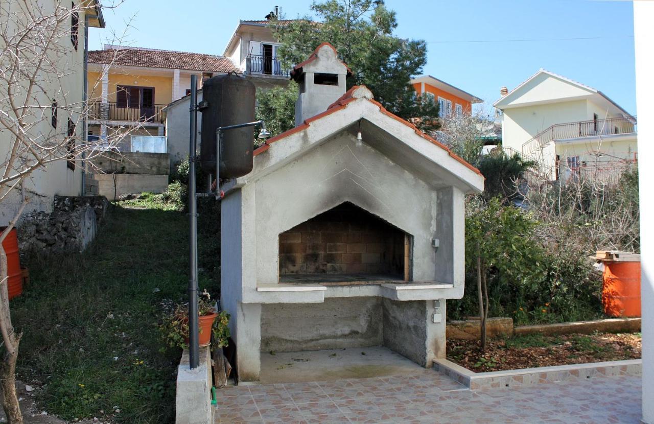 Apartments By The Sea Mastrinka, Ciovo - 4836 Trogir Exterior photo